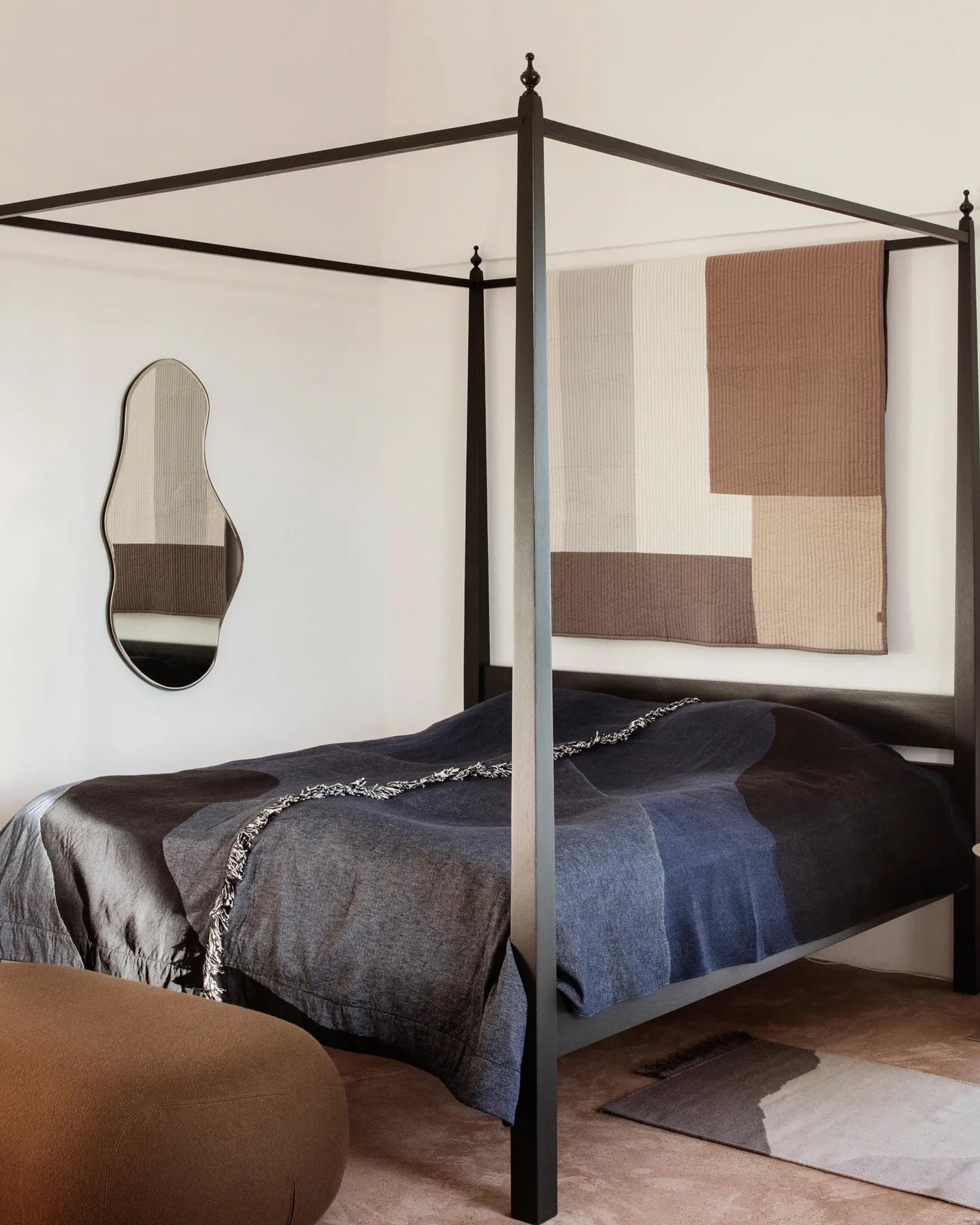 Curvature Wall Mirror - Brass - Large