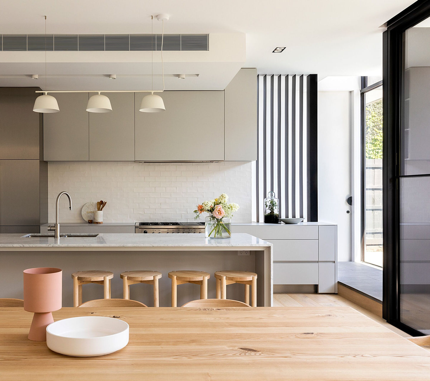 Horizon Pendant Rail - White