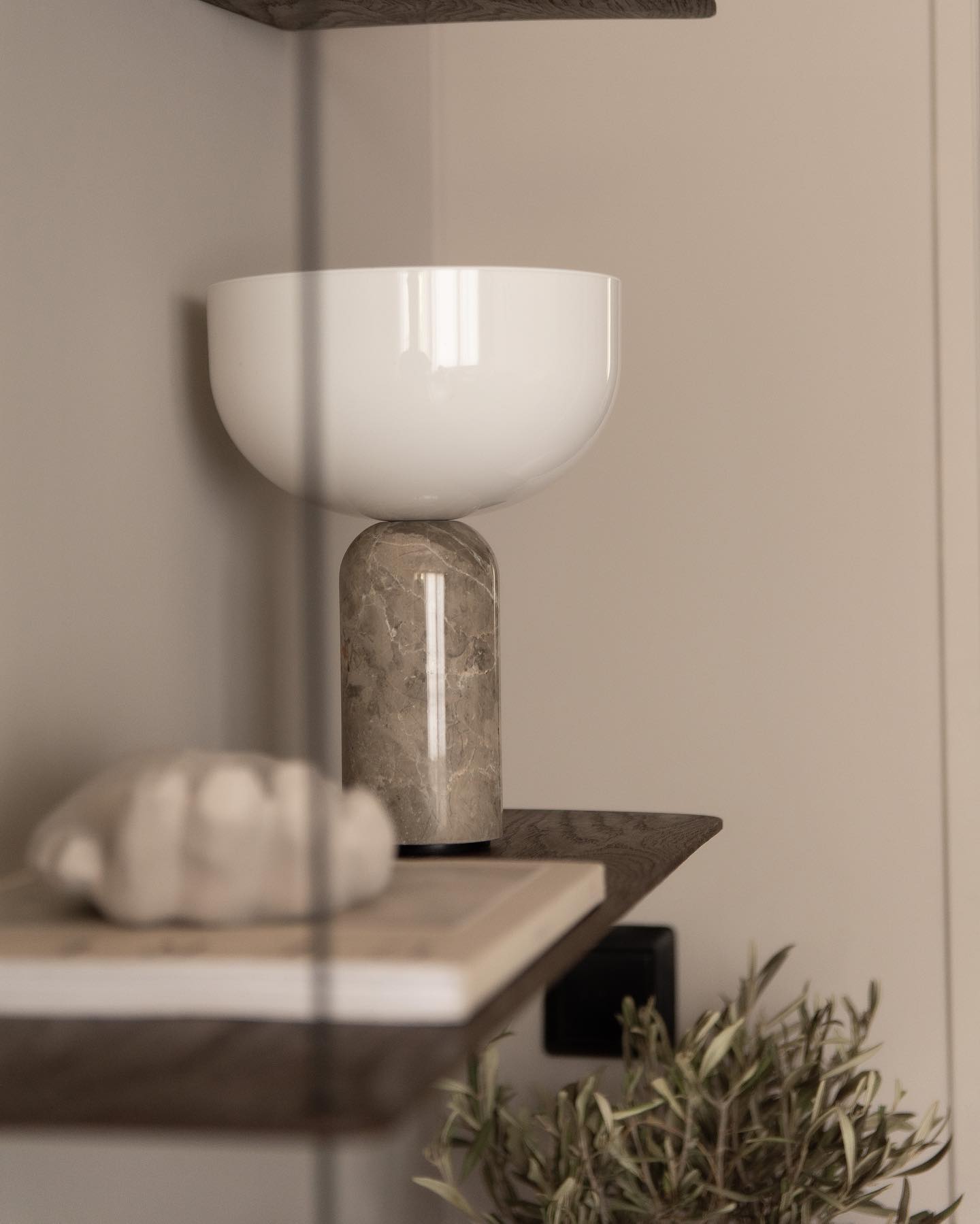 Vetra Portable LED Table Lamp 24cm