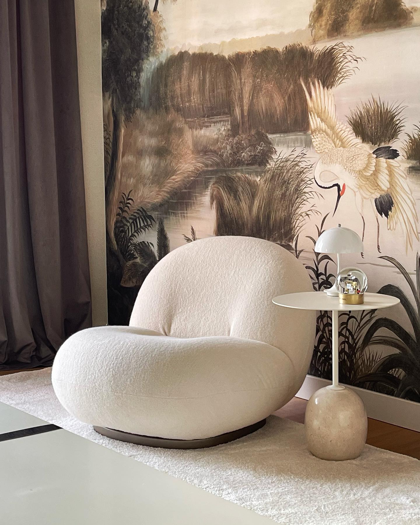 Lune Lounge Chair - Cream Boucle - Swivel Base