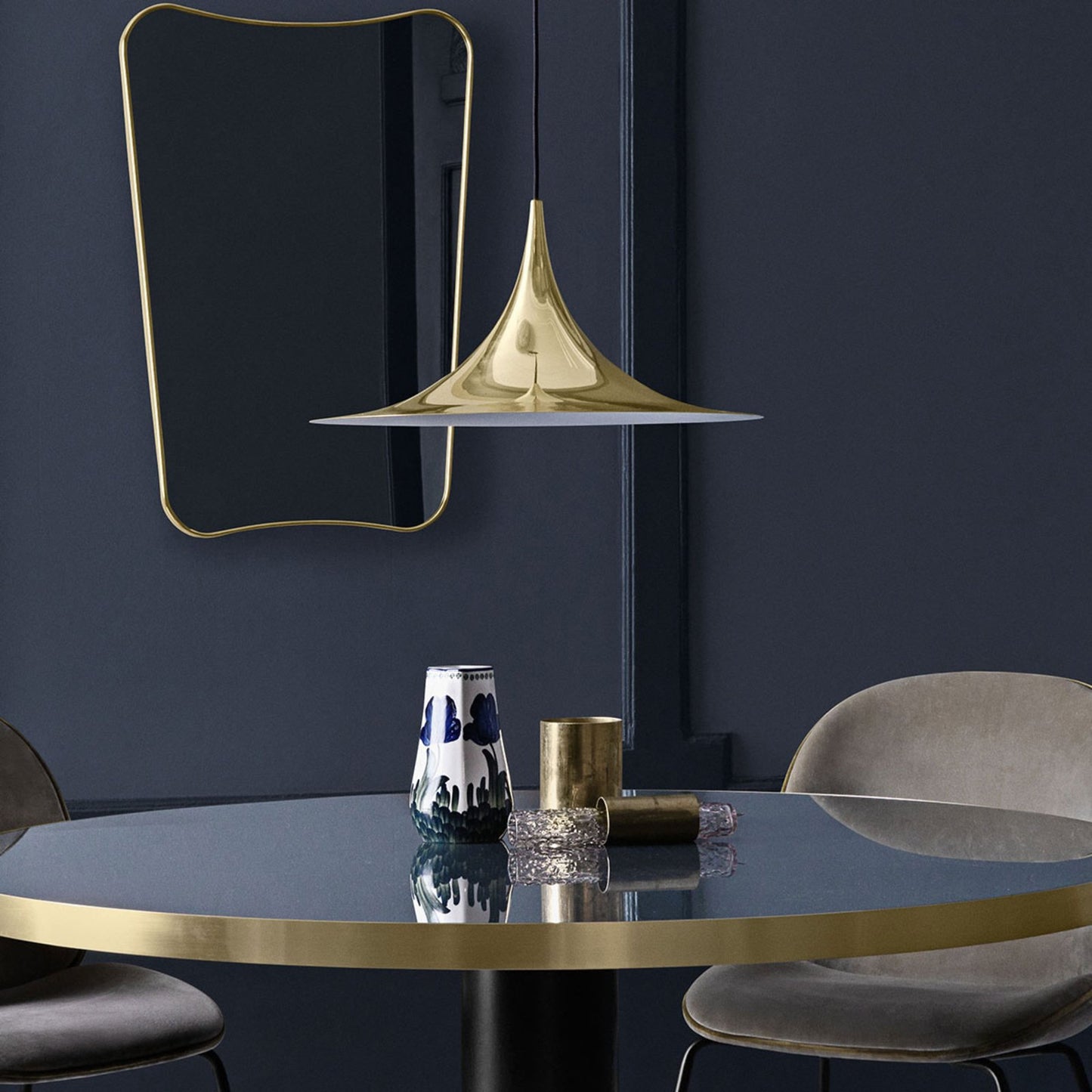 Archello Pendant - Brass