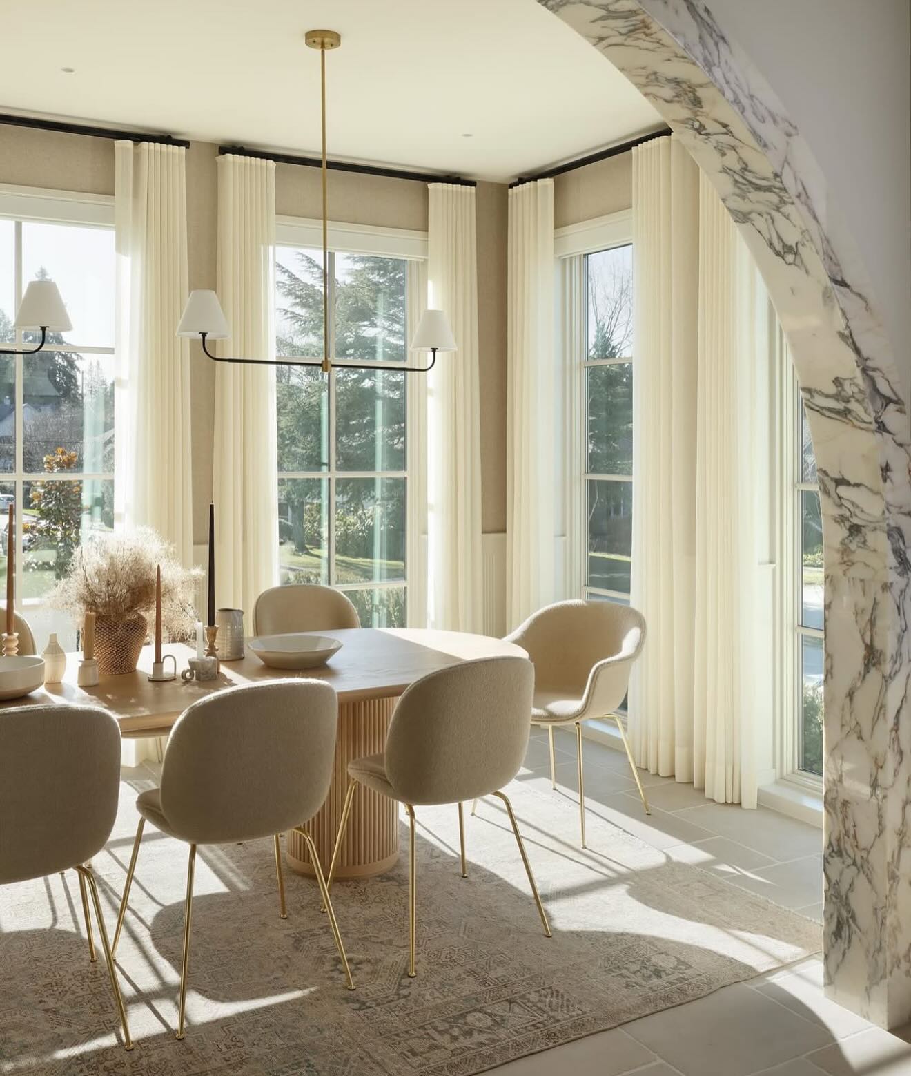 Eclipse Dining Table Long - Natural Oak Wood - 258cm