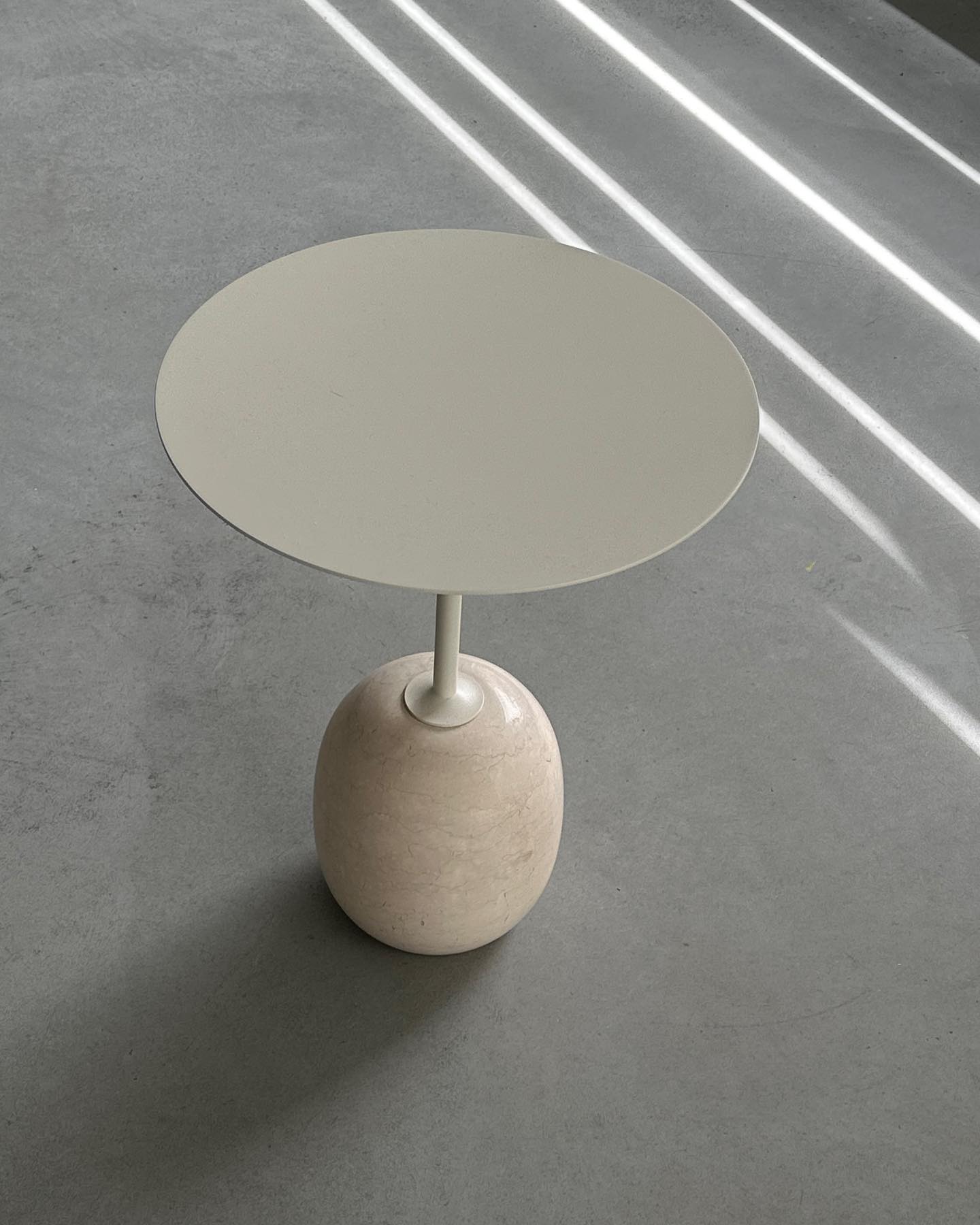 Dolce Side Table - Crema Marble