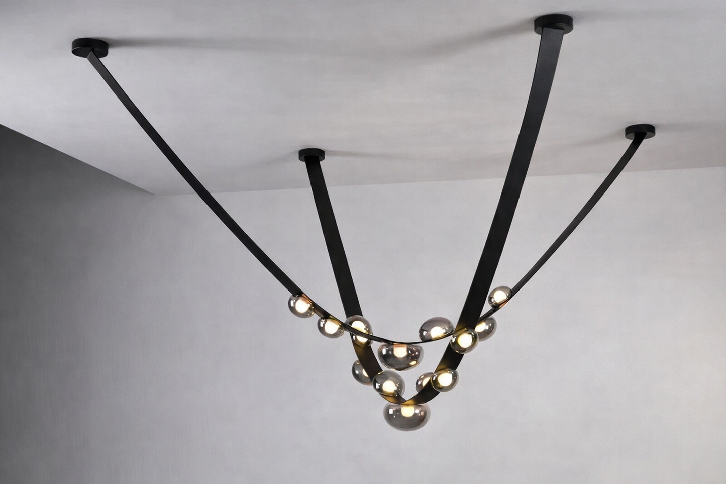 Vetro Ceiling Light - Black - 300cm