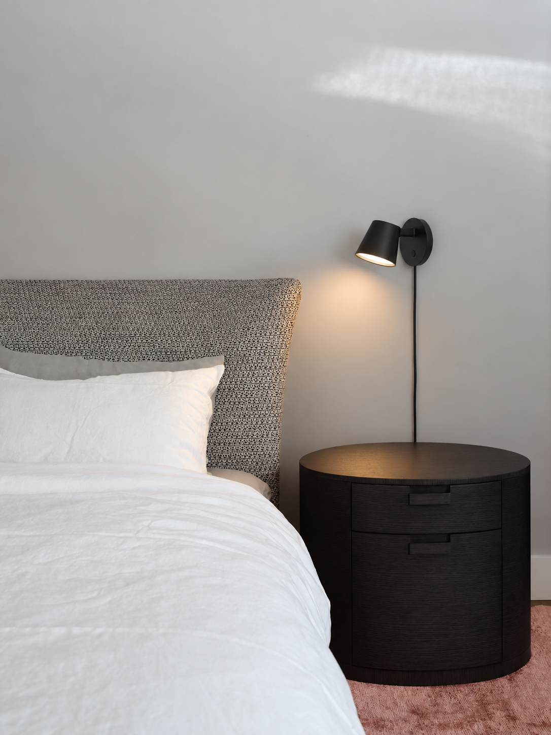 Miller Wall Lamp - Black