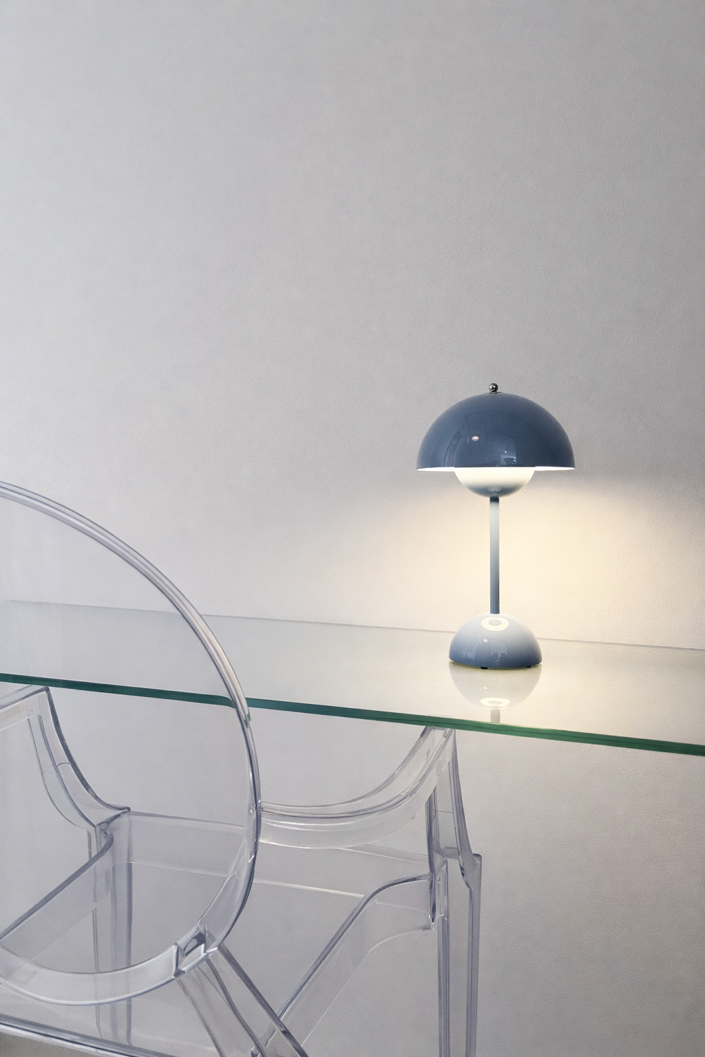 Flowerpot Portable LED Table Lamp - 29.5cm - Premium Reproduction