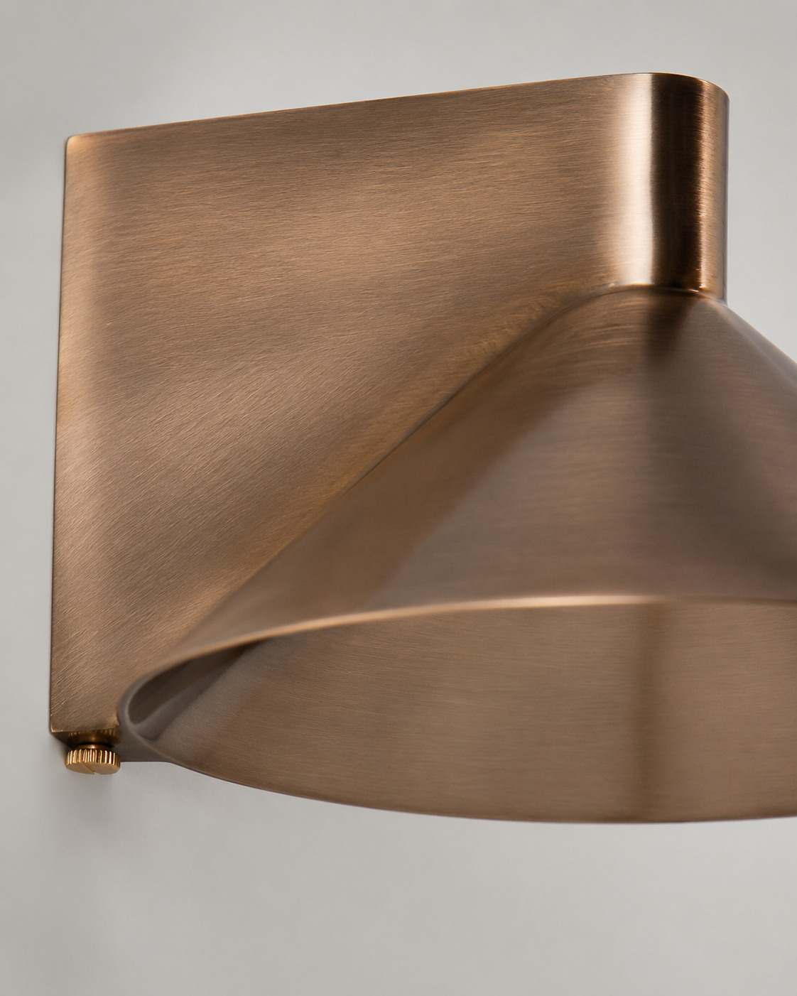 Conic Wall Lamp - Polished Brass - Indoor/Outdoor