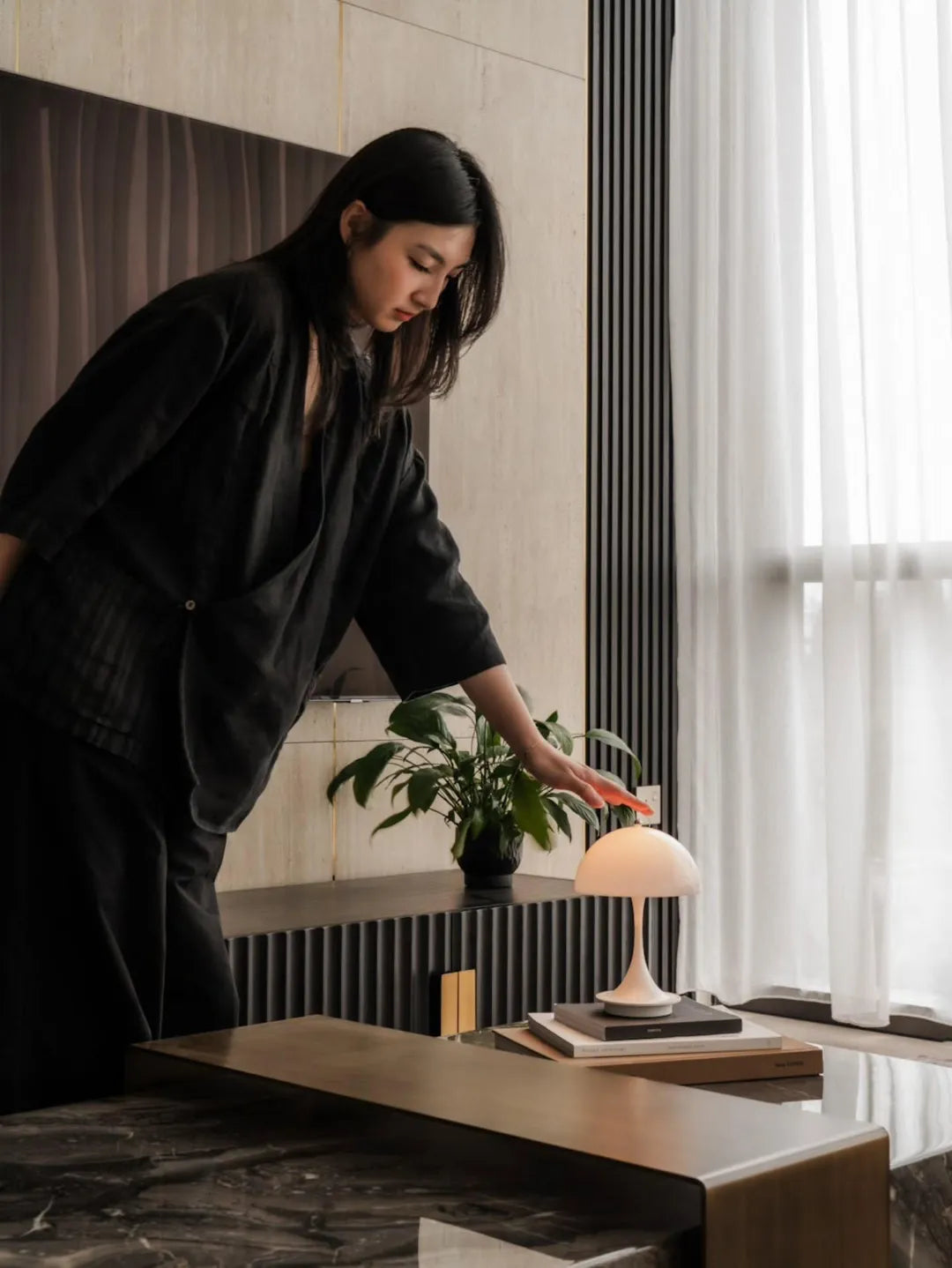 Hugo Portable LED Table Lamp 160